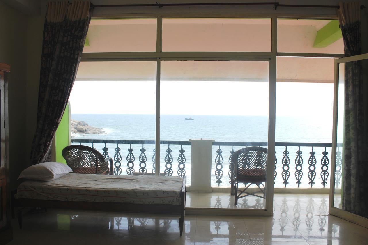 Adam Beach Resort Ковалам Экстерьер фото